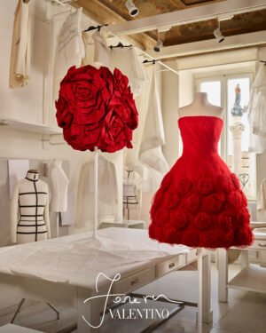 Forever Valentino 2022 2023